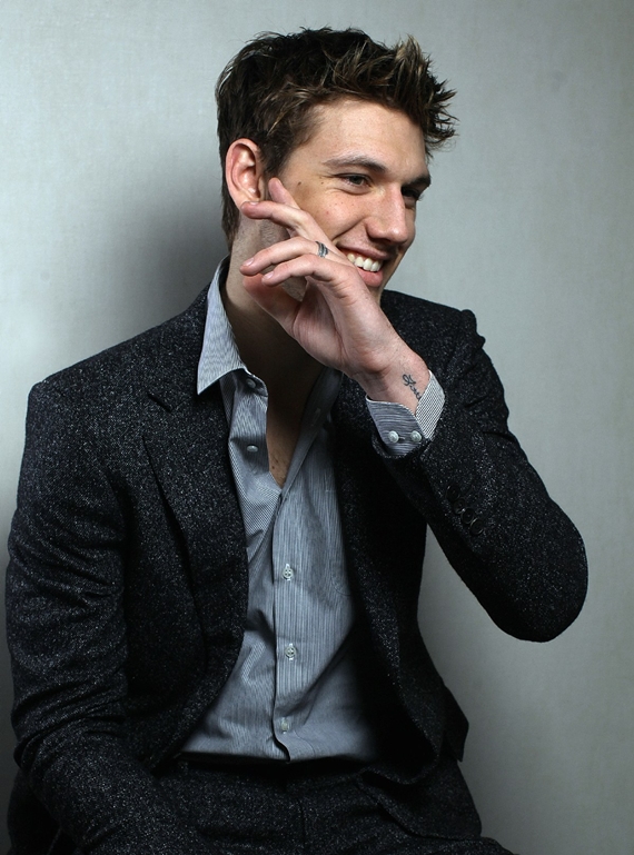 Alex-Pettyfer-5
