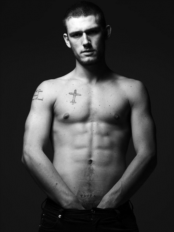 alex-pettyfer