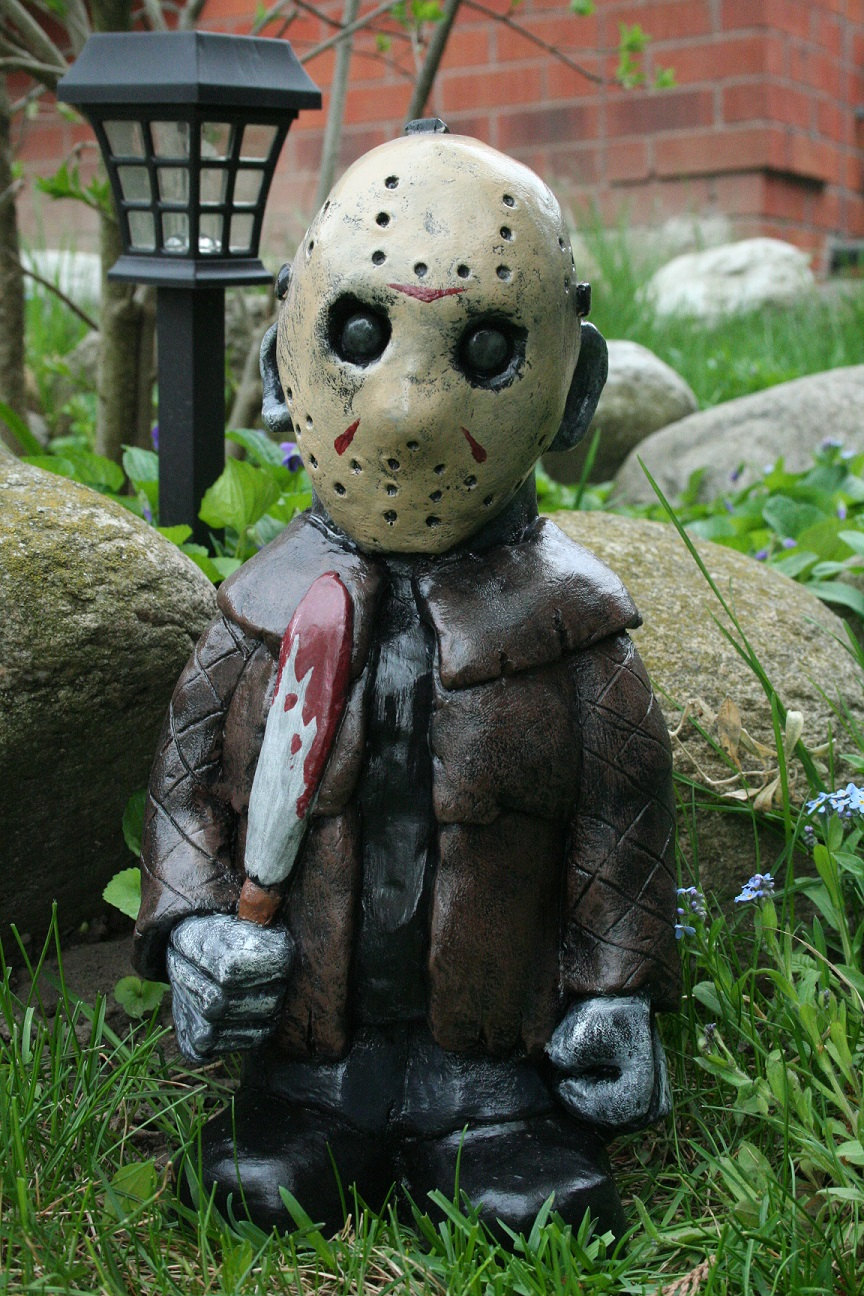 The Crystal Lake Slasher - Horror Movie Gnome